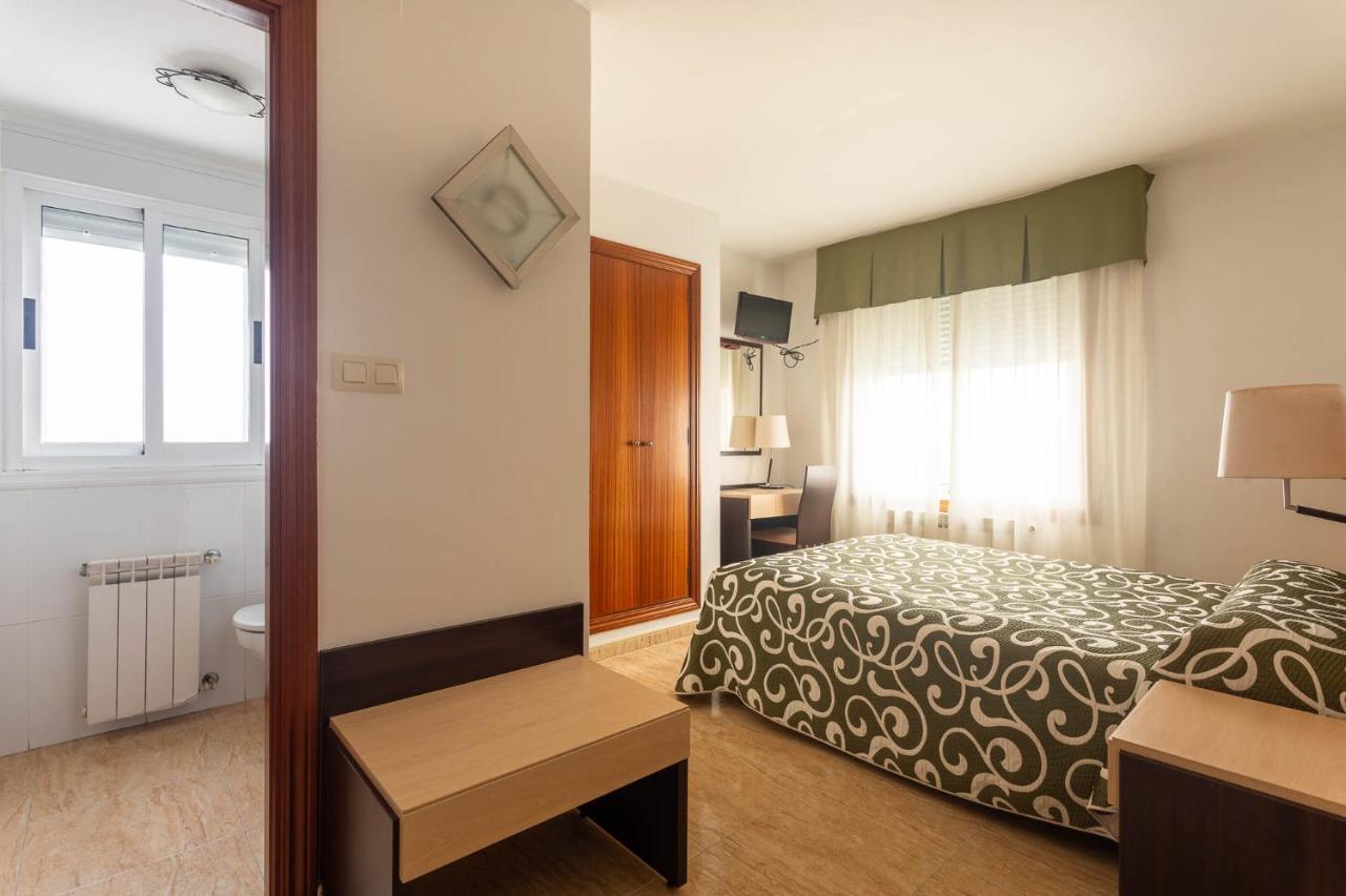 Hotel Canaima Bruma 1,5 K Camino O Mesón Do Vento Eksteriør bilde